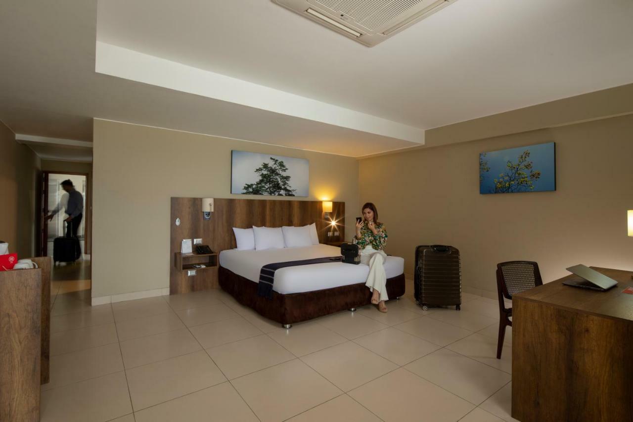 Casa Andina Select Pucallpa Extérieur photo